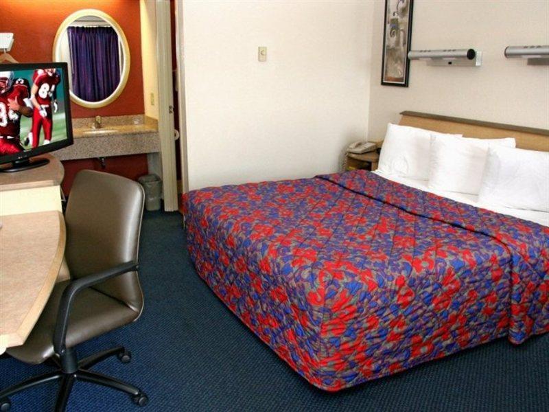 Red Roof Inn Plus+ Philadelphia Airport Essington Pokój zdjęcie